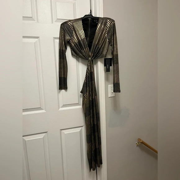 Lulus Always a Party Gold Metallic Twist-Front Cutout Midi Dress XS NWT - Picture 4 of 6